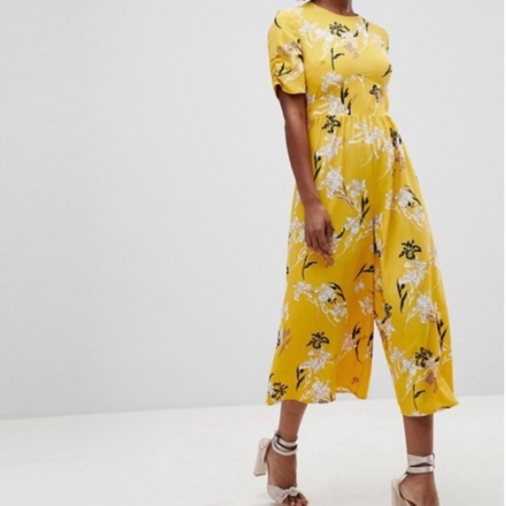 ASOS Floral Wide Leg Jumpsuit w/ Back Cutout US 8